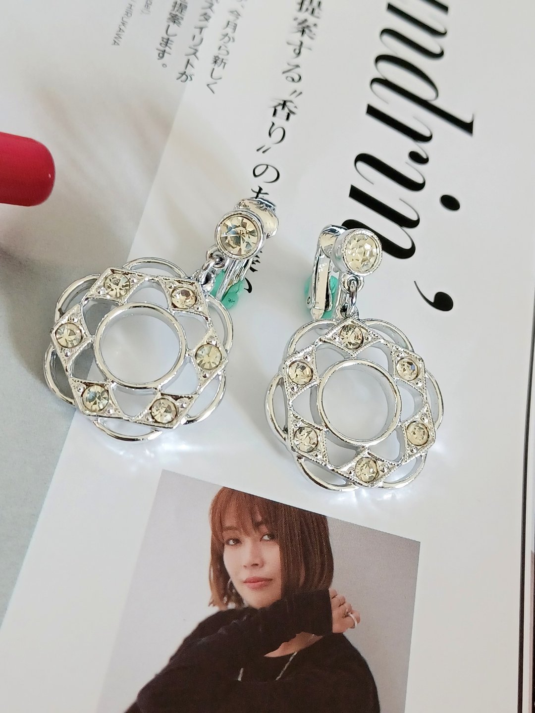 Avintage jewelry SARAH COV 亮银几何莱茵花卉 夹式耳环 - 耳环/耳夹 - 其他金属 