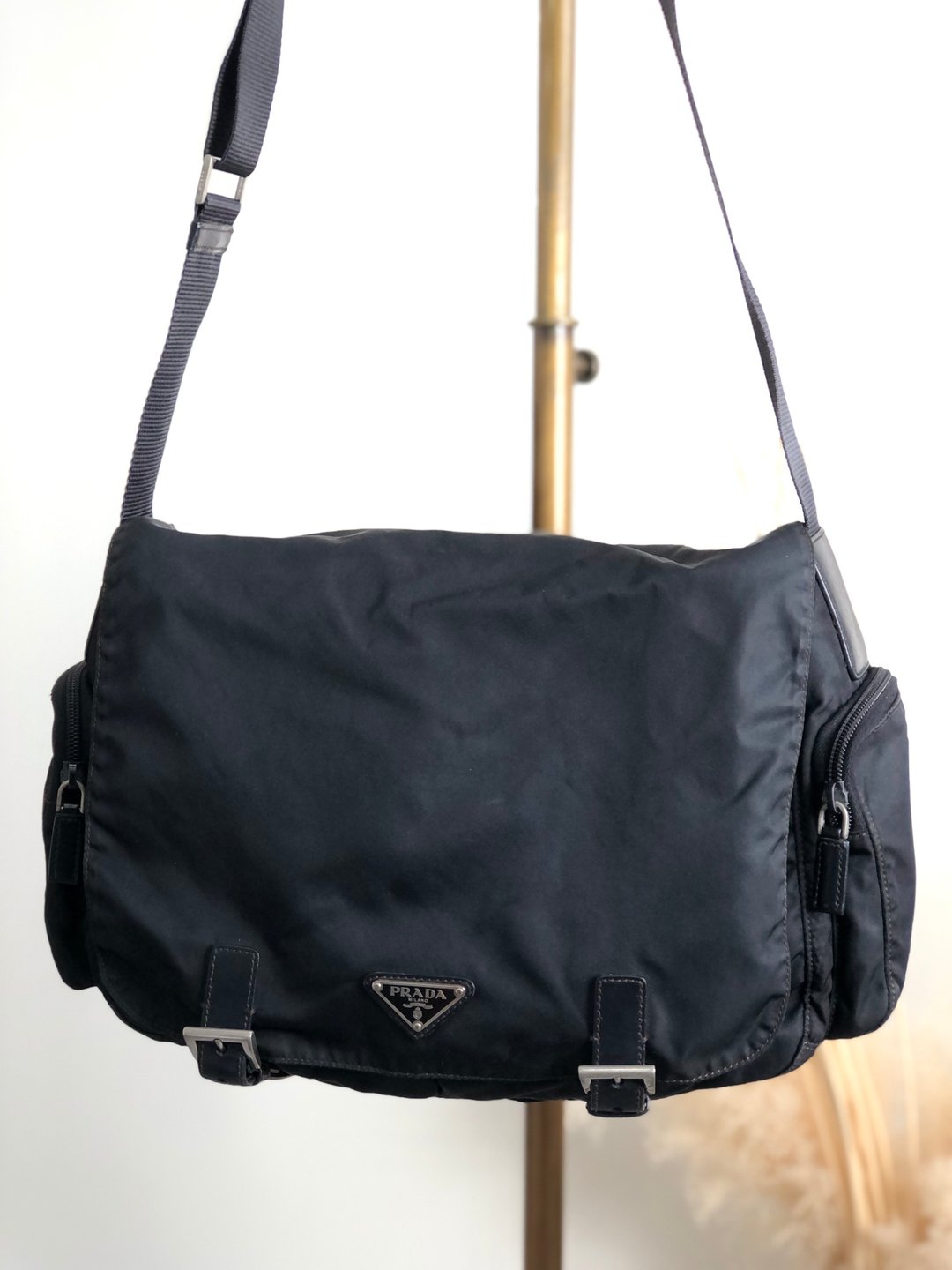 【日本直送，名牌二手包装】PRADA 单肩包黑三角标志尼龙斜背包 复古 gbmtfg - 后背包/双肩包 - 尼龙 黑色