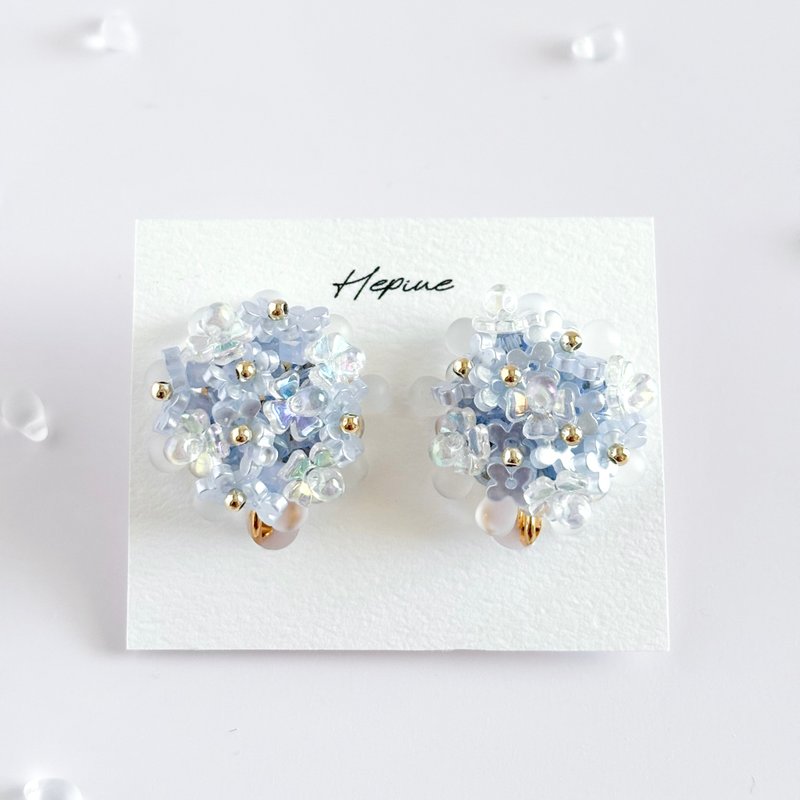 Petalisse (Blue) : earring耳夹 / pierce耳钉 - 耳环/耳夹 - 玻璃 蓝色