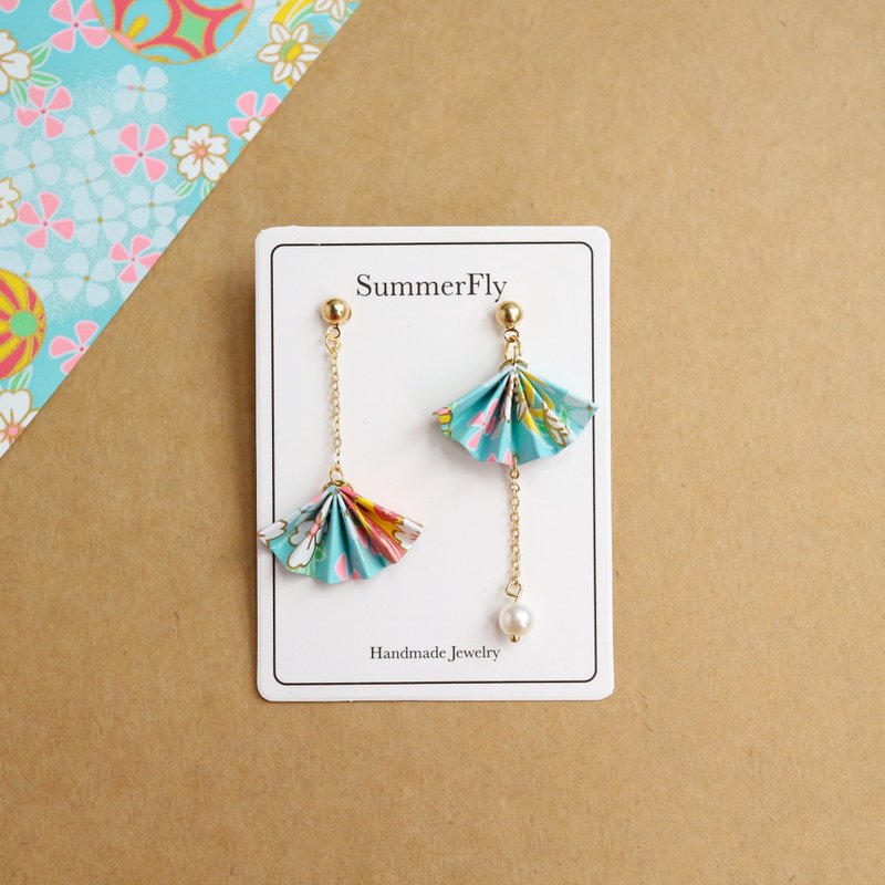 14k包金 日本防水和纸 吉祥祝福双面折扇蓝色马戏团垂坠耳环a28 - 耳环/耳夹 - 纸 蓝色