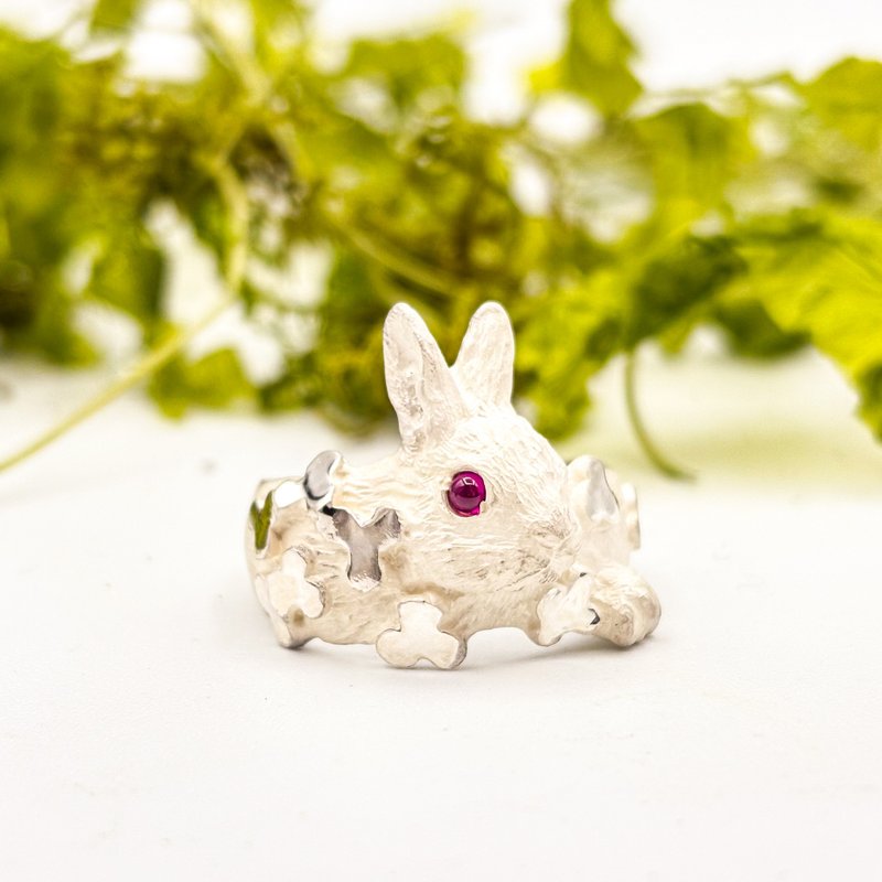 DECOvienya 德可微妮雅 DE-113W 萌兔与幸运草戒指 白色 - 戒指 - 纯银 白色