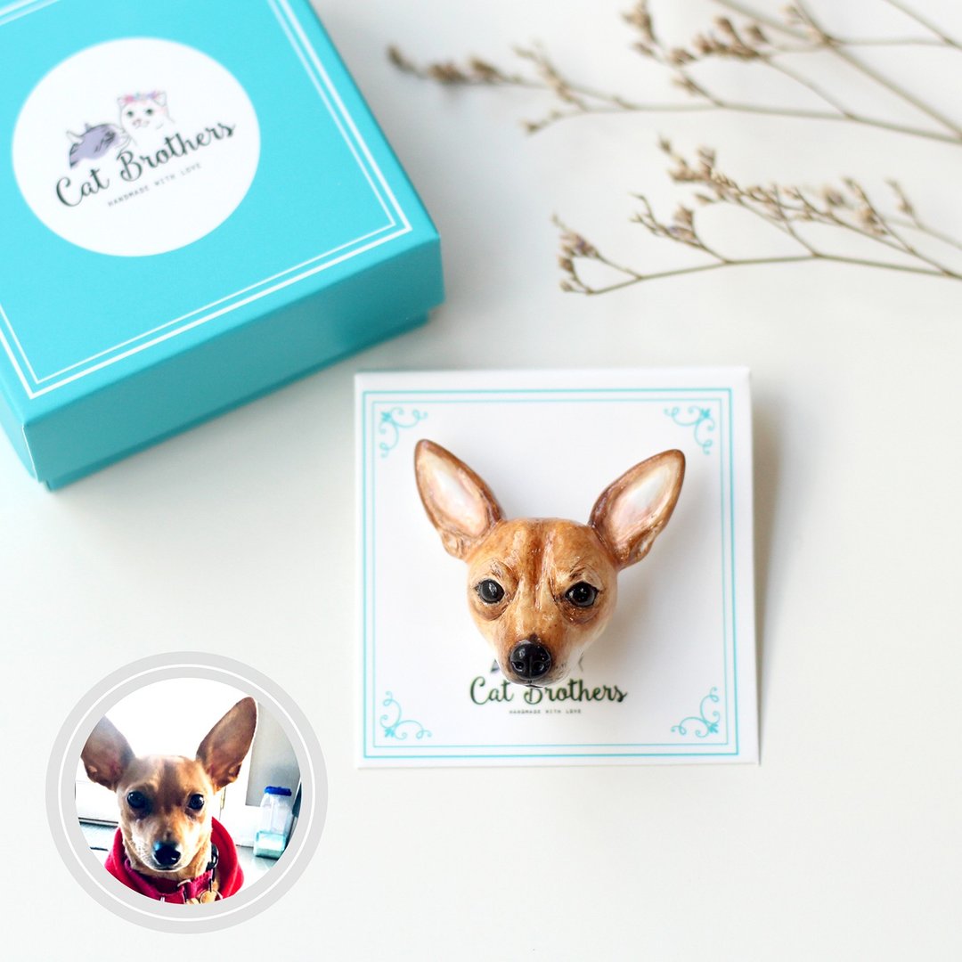 Custom dog portraits brooch, Custom dog brooch, personalized dog - 徽章/别针 - 粘土 多色