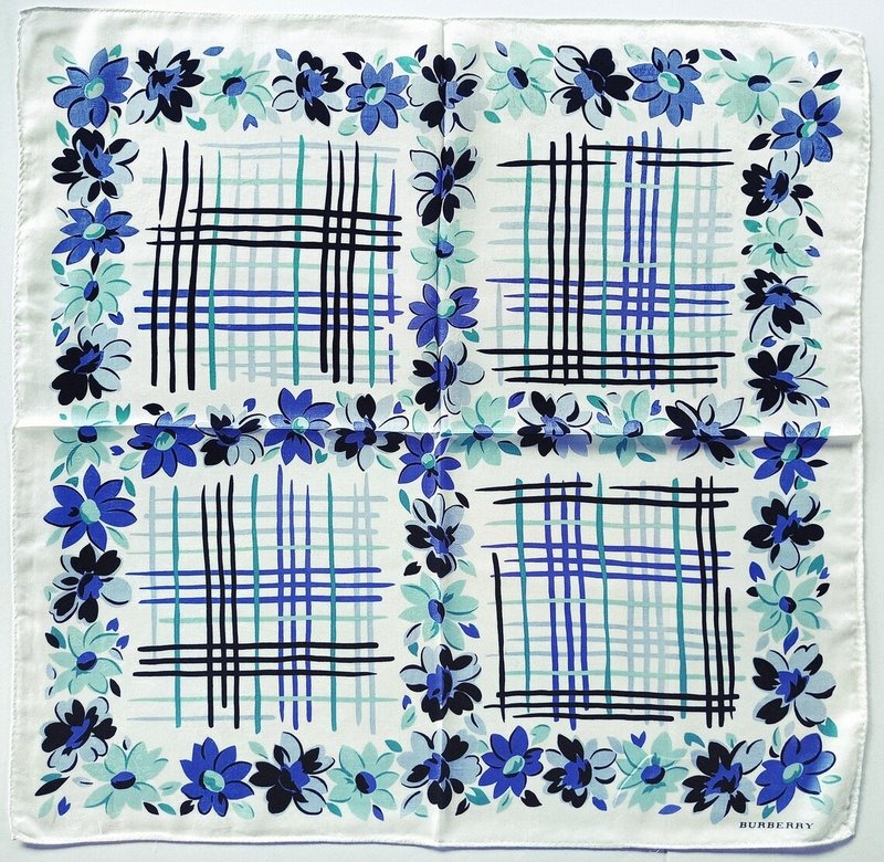 Burberry 古董丝巾 蓝色花卉印花 送礼自用 23.5 x 22.5 英寸 - 丝巾 - 棉．麻 蓝色