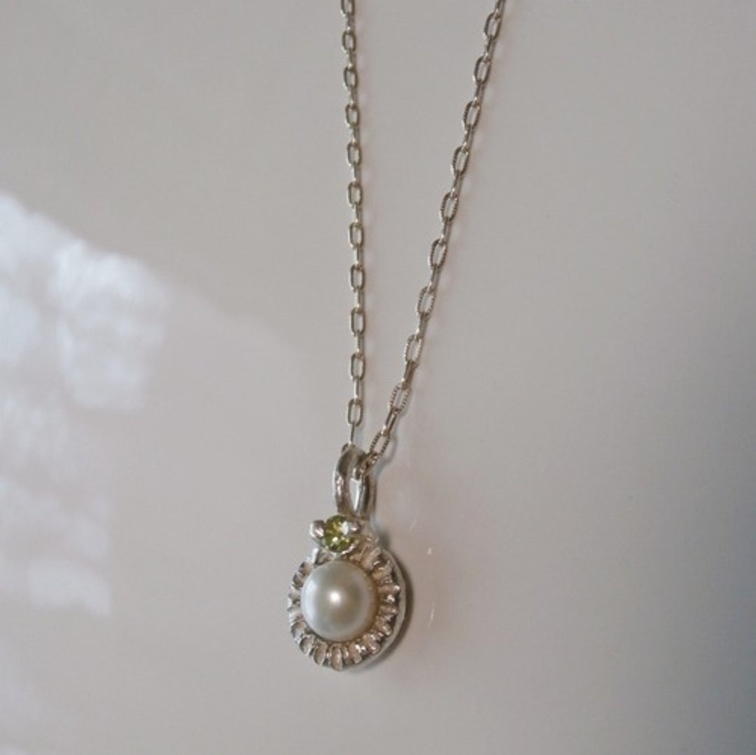 Peridot and pearl necklace - 项链 - 宝石 