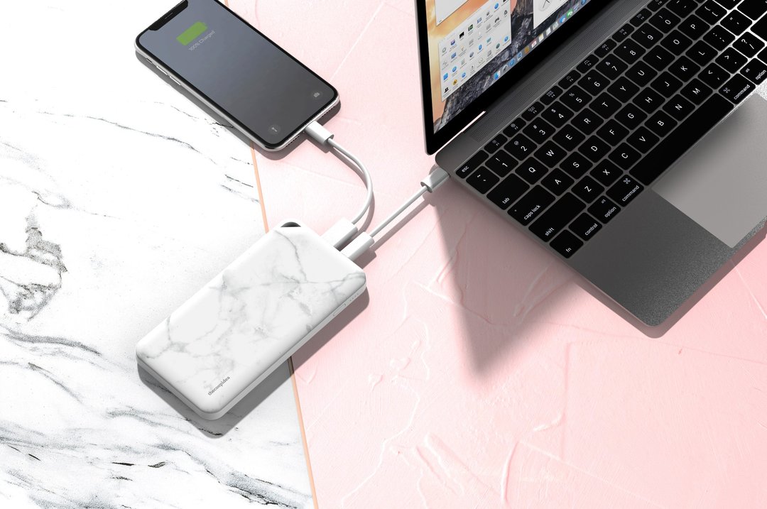 【贈送USB-C至 iPhone 充電線】Plank 10000mAh 充電器 | 云石白 - 充电宝/传输线 - 其他材质 白色