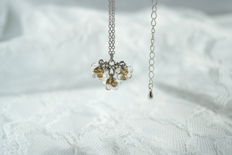 手工项链 Lacrima 金色水滴 日本制玻璃珠 推荐作为礼物 - 项链 - 玻璃 金色