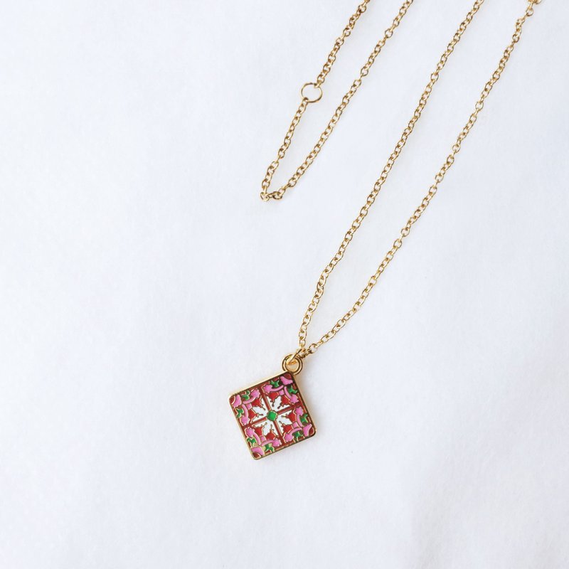 【卡片项链Card Necklace】台湾文化 花砖款-花团锦簇 - 项链 - 其他金属 卡其色