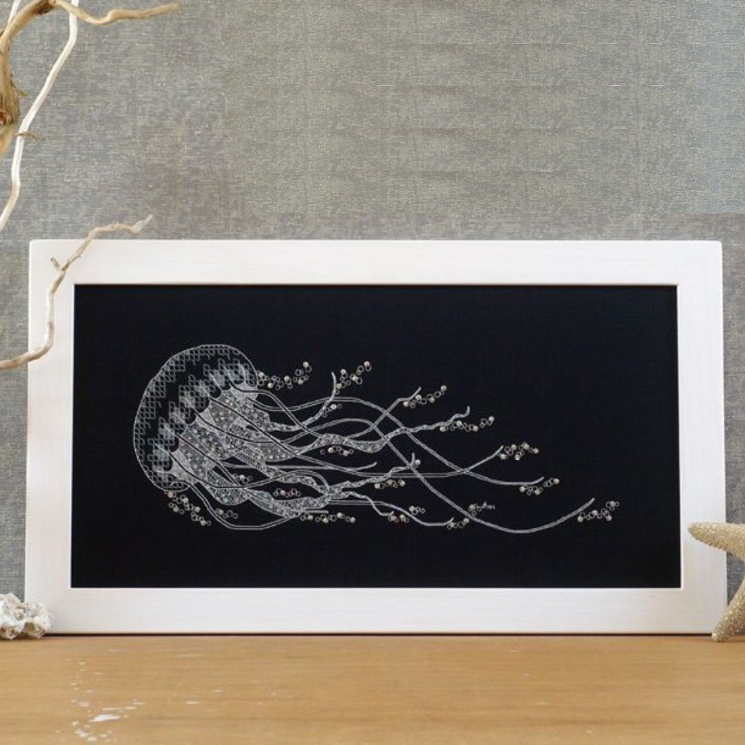 Jellyfish, Sea animal wall art, gift, Underwater painting for living room - 海报/装饰画/版画 - 棉 白色