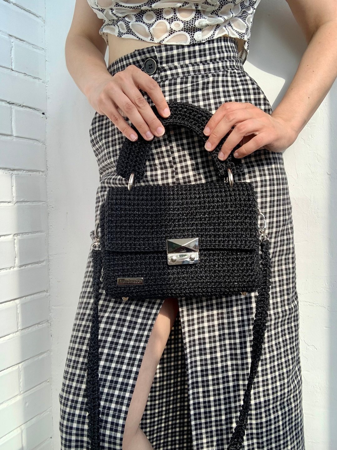Designer crochet handbag Evening shoulder bag Cute crossbody bag Crocheted bag - 手提包/手提袋 - 棉 黑色