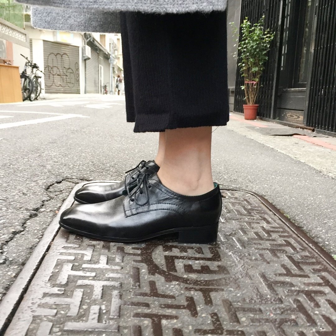 画儿#8024||小牛皮小方头 姊最帅德比鞋 经典微光黑 || - 女款牛津鞋/乐福鞋 - 真皮 黑色