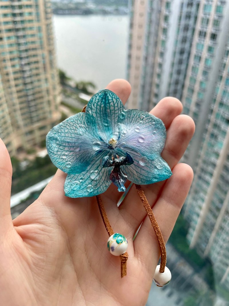 蓝色干燥兰花吊坠 - 项链 - 植物．花 蓝色