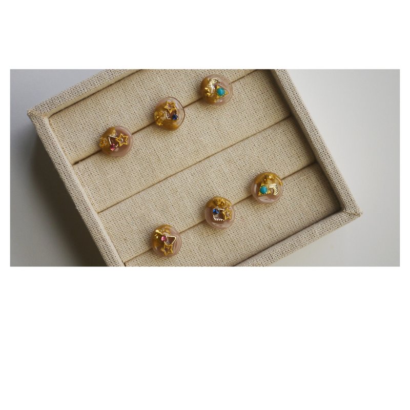 魔法封印 | 小巧感树脂耳饰 | 穿式 | pierced | 一组三入 - 耳环/耳夹 - 其他材质 多色