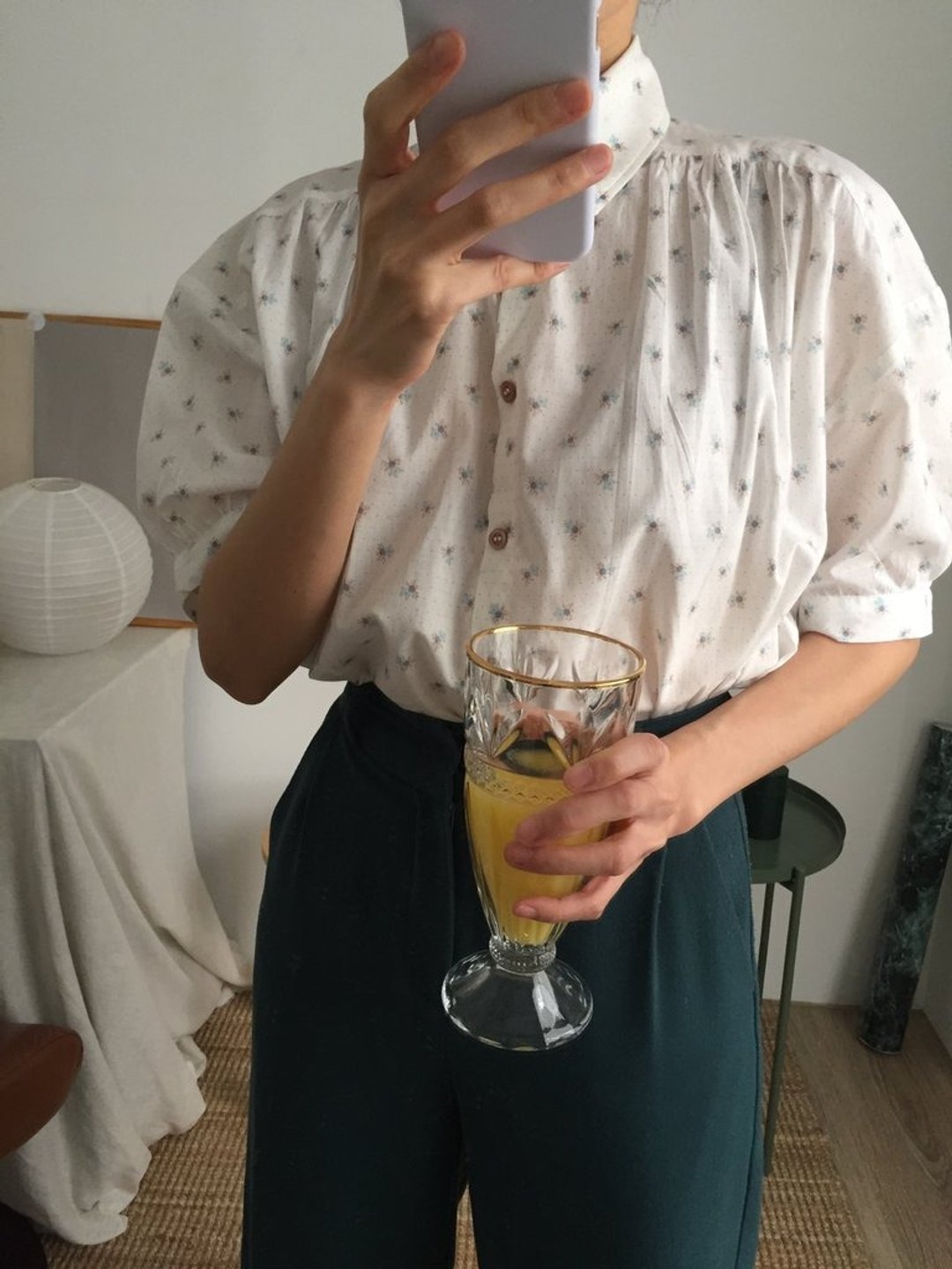 *限量*CHAMOMILE BLOUSE-BLUE 蓝紫碎花泡泡袖白衬衫 - 女装衬衫 - 棉．麻 白色