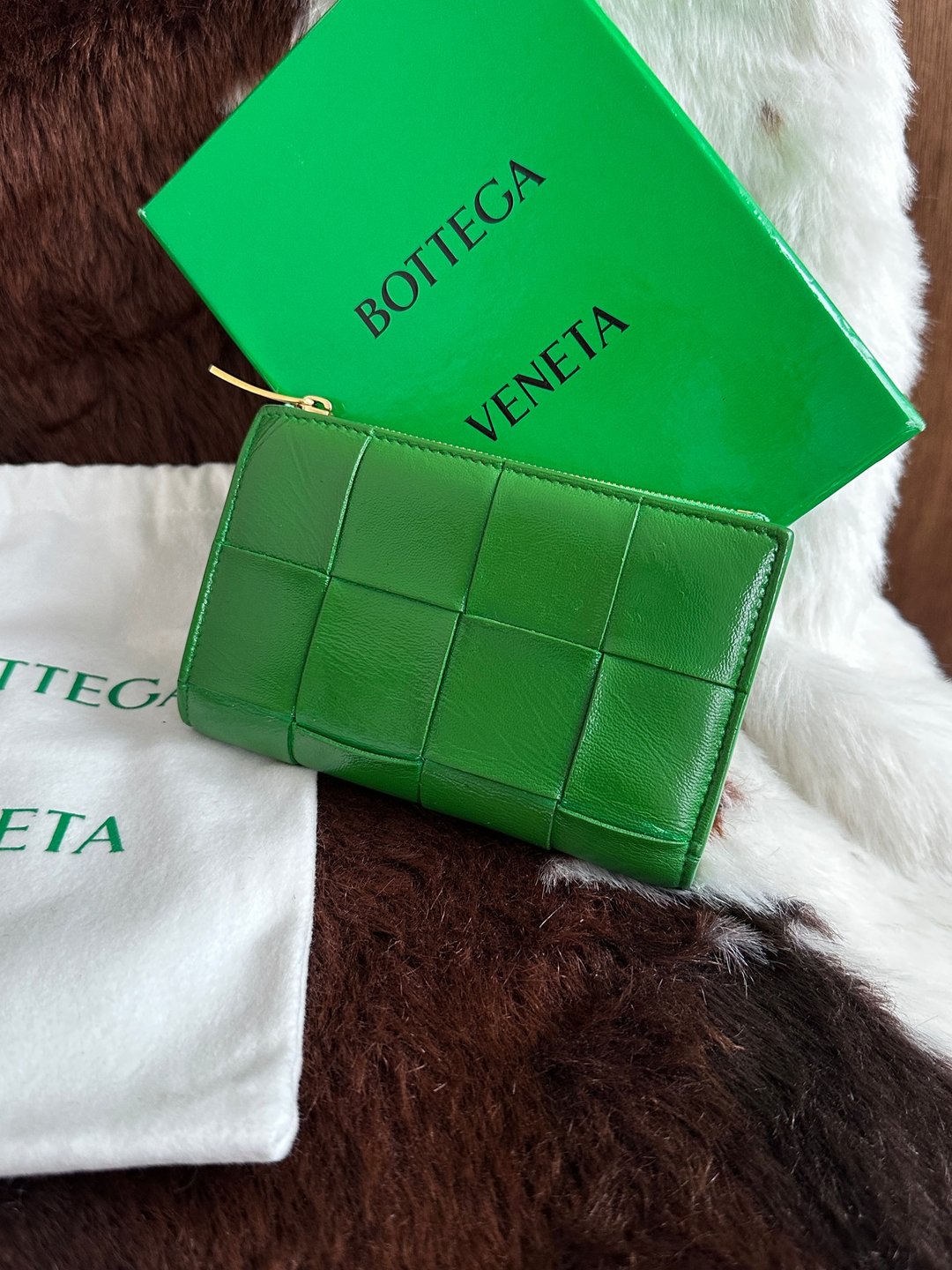 中古品 Bottega Veneta 宝缇嘉 绿色编织短银包 - 皮夹/钱包 - 真皮 绿色