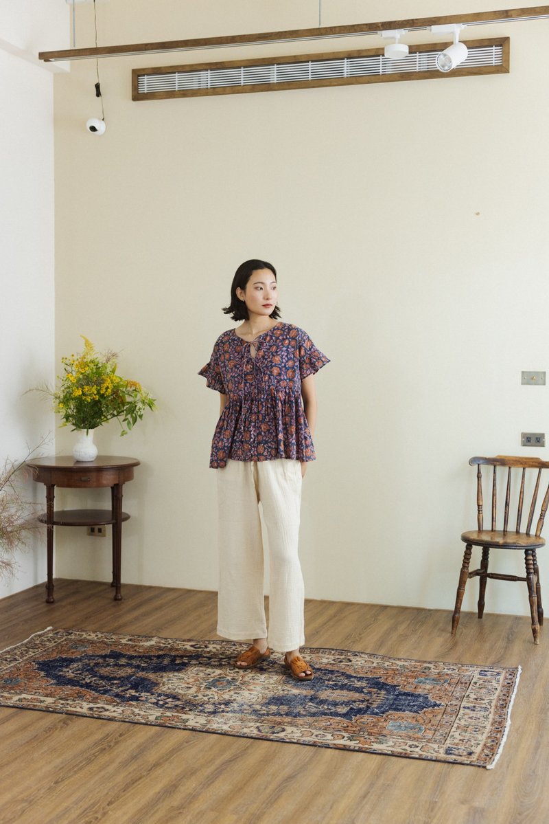 木刻印花袖上衣_黑橘花 - 女装上衣 - 棉．麻 黑色