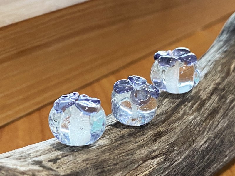 柿子琉璃珠 | 清透紫 Lampwork灯工烧制 - 耳环/耳夹 - 玻璃 透明