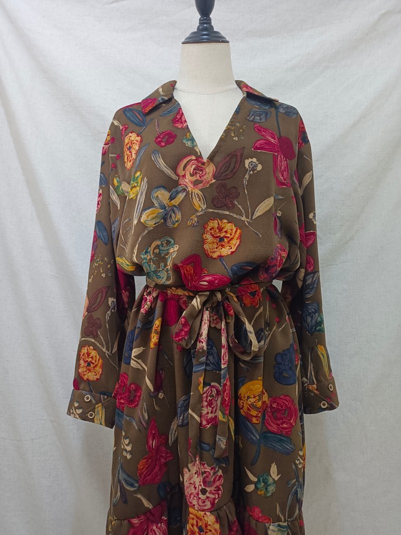 Designer collection 手绘感花卉下摆抽绉剪接长袖洋装 - 洋装/连衣裙 - 聚酯纤维 咖啡色