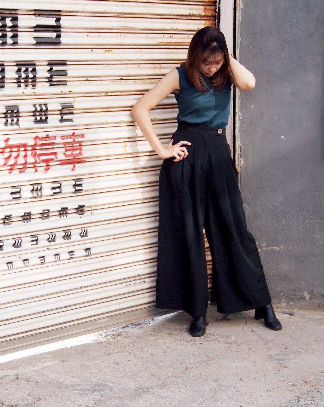 宽版修身西裤 // 个性黑 - 女装长裤 - 聚酯纤维 黑色