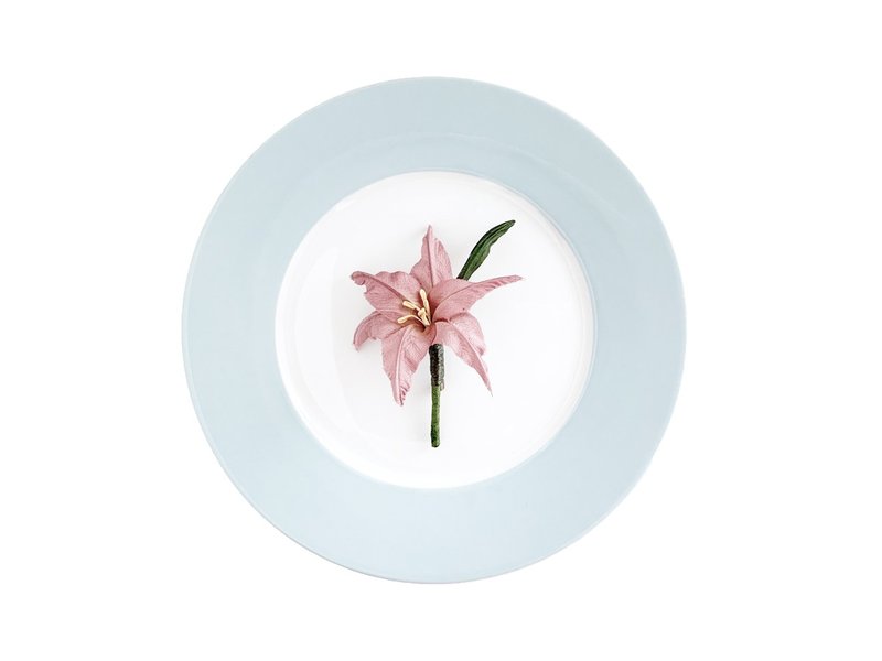 Corsage: Lily (beige pink) - 胸花/手腕花 - 丝．绢 粉红色