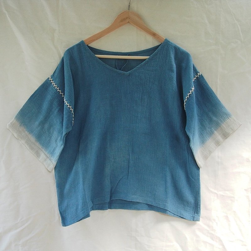 linnil: Indigo shade / Almost square blouse - 女装上衣 - 棉．麻 蓝色