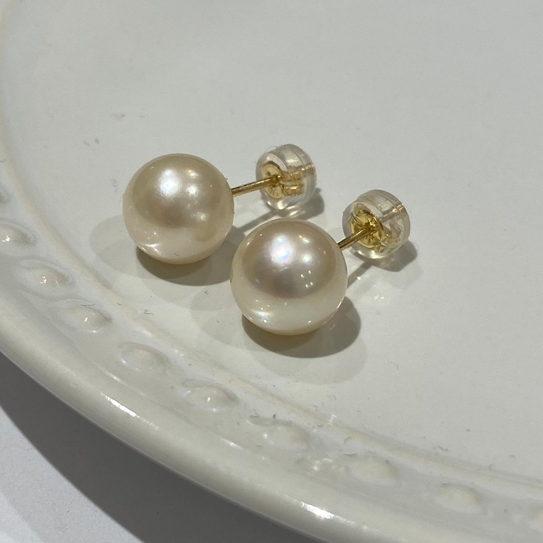 【K18 GOLD AKOYA PEARL】18K金 9.5mm 天然Akoya珍珠 18KP31 六月诞生石 【SOLID GOLD】 - 耳环/耳夹 - 其他金属 白色