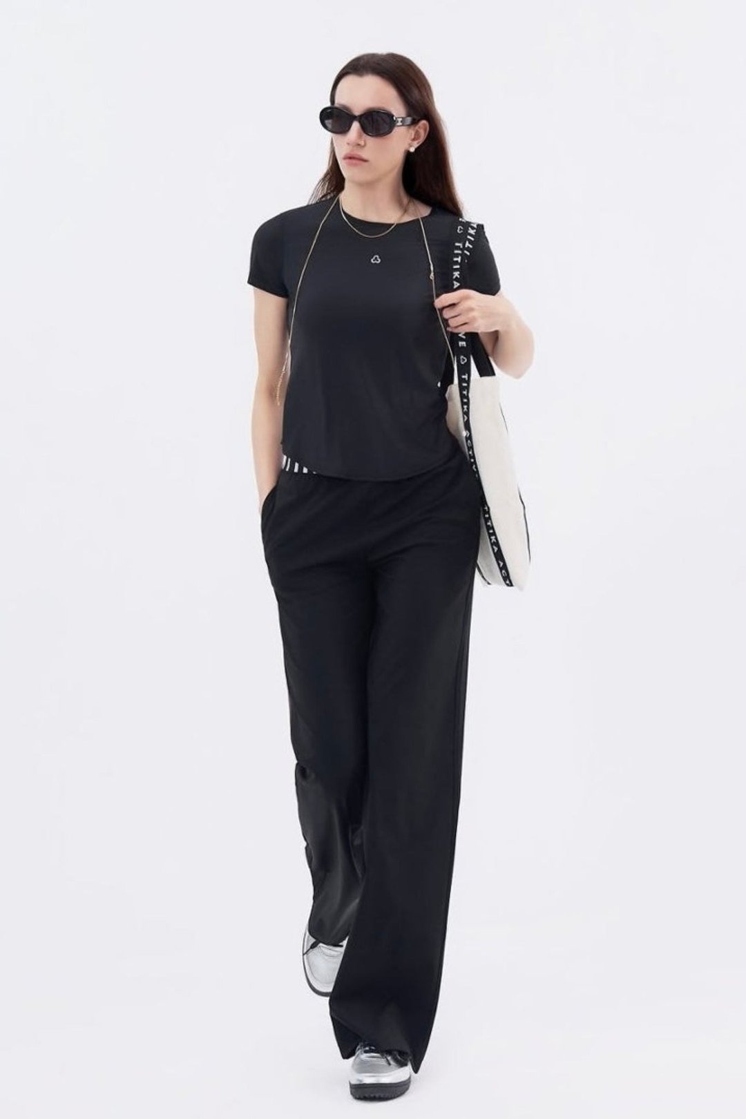 Vera Short Sleeves - 女装运动衣 - 尼龙 黑色