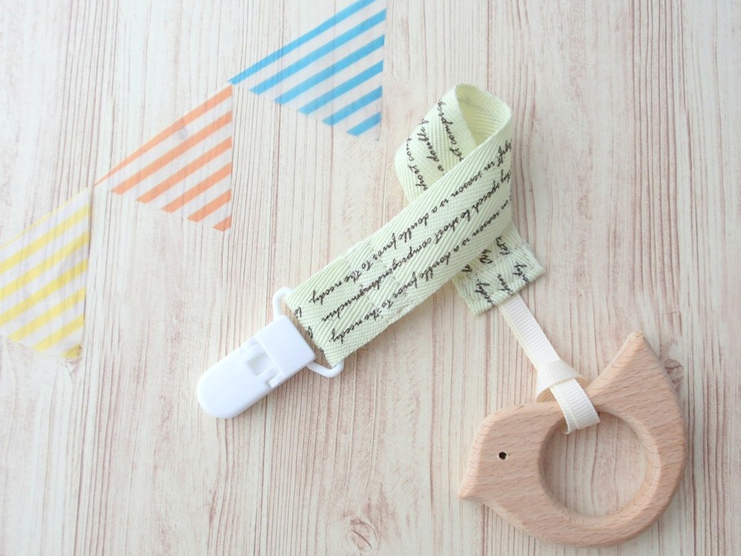 PACIFIER CLIP,Dummy Clip,Binky Clip,Toy Clip,Plastic Clip,Paci Clip,Simple,Universal,Unisex, Boy,Girl.Cream - 围嘴/口水巾 - 纸 白色