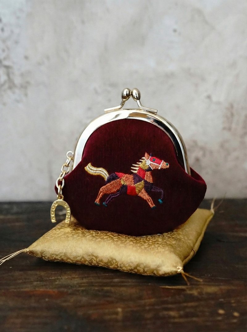 2026绣迷the马尼灯芯绒刺绣小口金包(Show me the money) - 零钱包 - 其他材质 