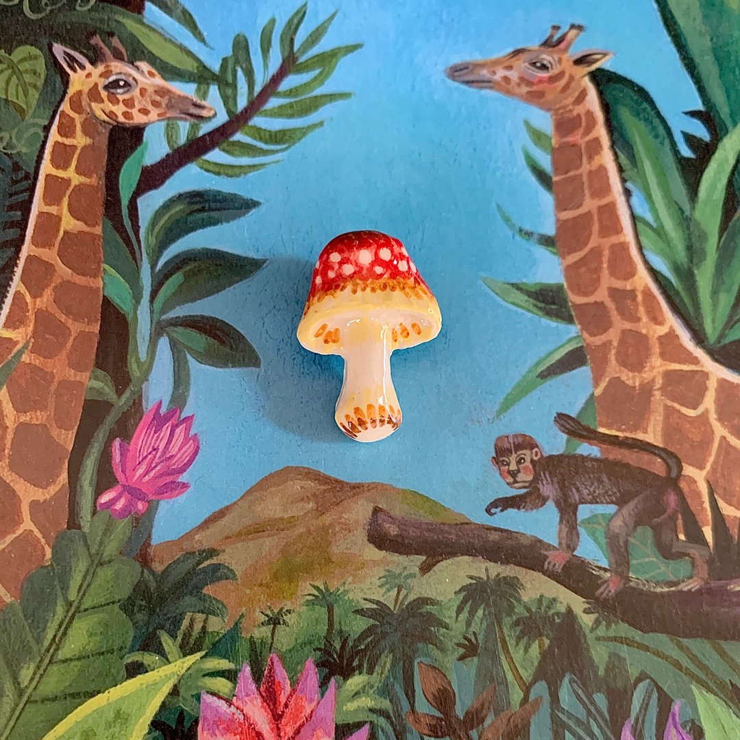 Mini Ceramic Pin Mushroom - 胸针 - 陶 红色
