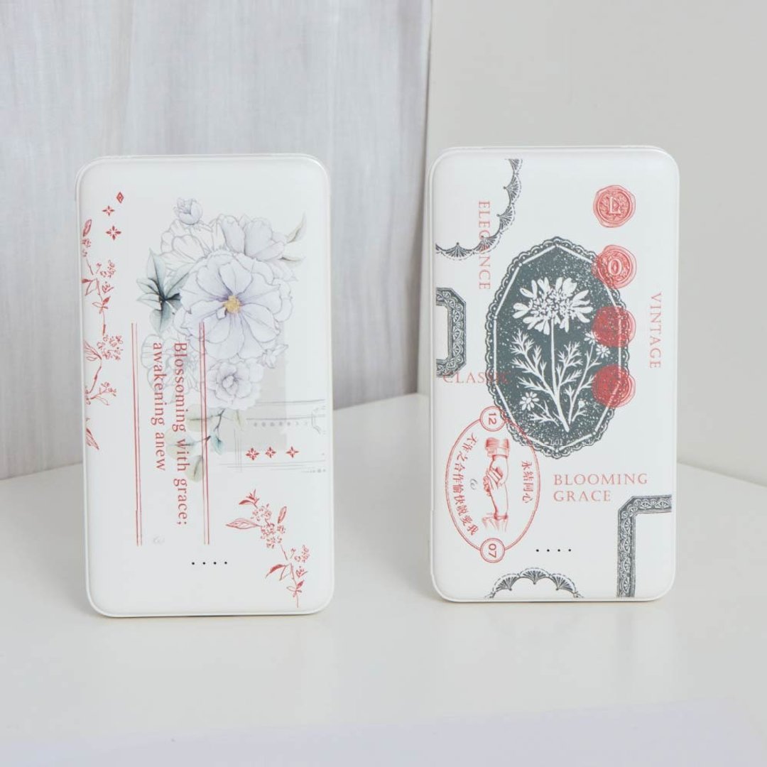 乐意复古花印双线快充10000mAh行动电源 - 充电宝/传输线 - 塑料 多色