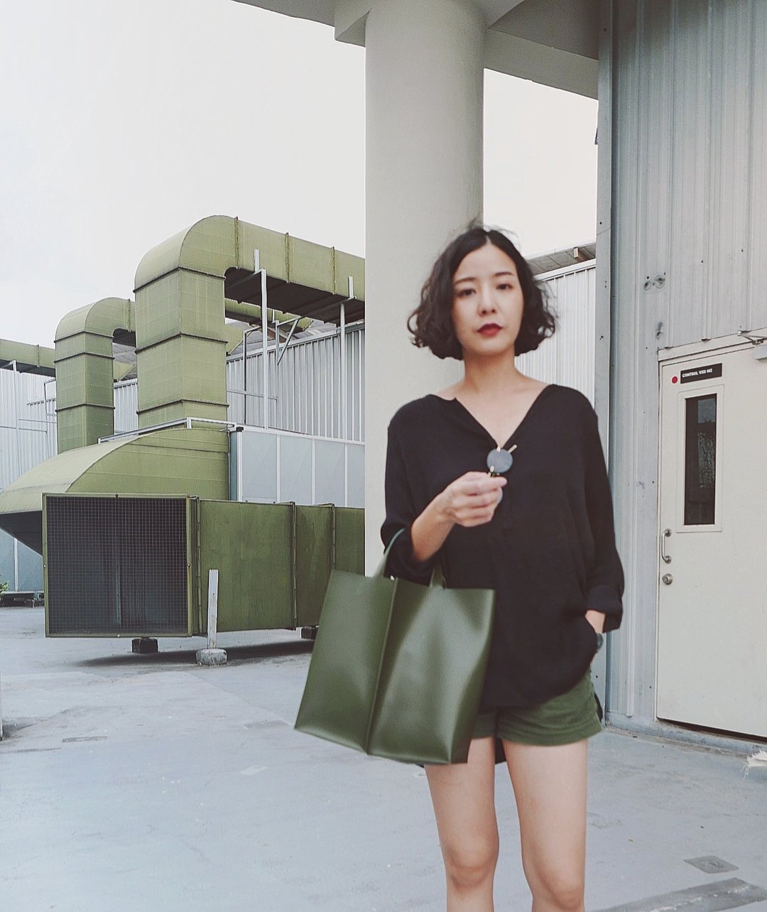 New! Signature tote II by WHITEOAKFACTORY Olive green - 手提包/手提袋 - 人造皮革 绿色