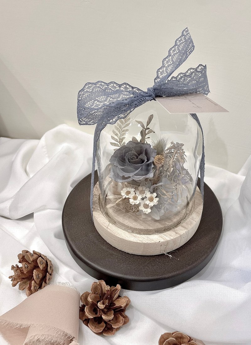 Go with the Flow 永生玻璃钟罩-莫兰迪灰蓝 - 干燥花/捧花 - 植物．花 灰色