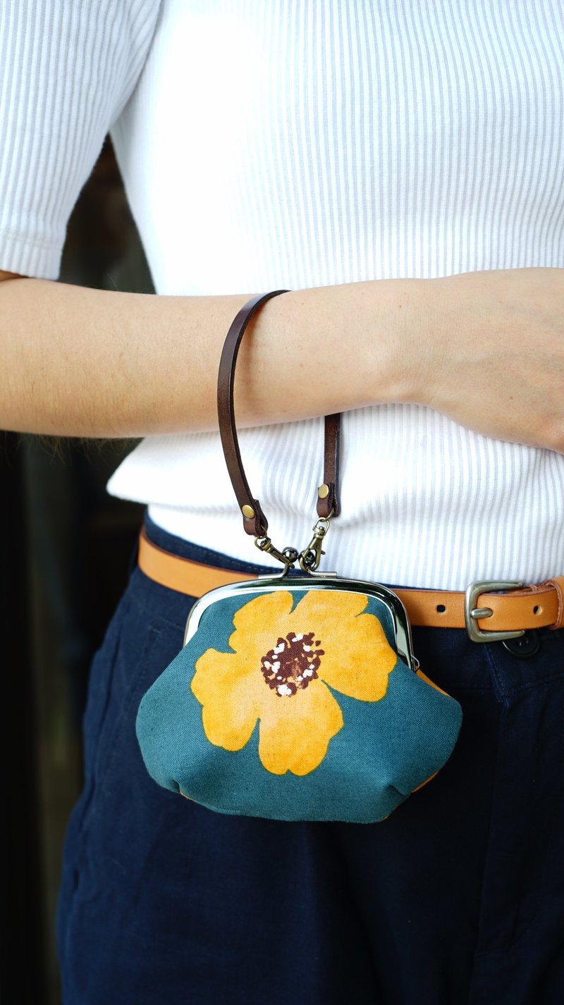 手腕包/胖胖包/钱包/口金包/小秘密胖包-栀子色 - 皮夹/钱包 - 棉．麻 