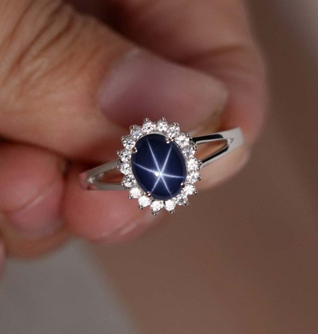 星光蓝宝石戒指，纯银 925，适合婚礼或生日赠礼。 - 戒指 - 纯银 蓝色