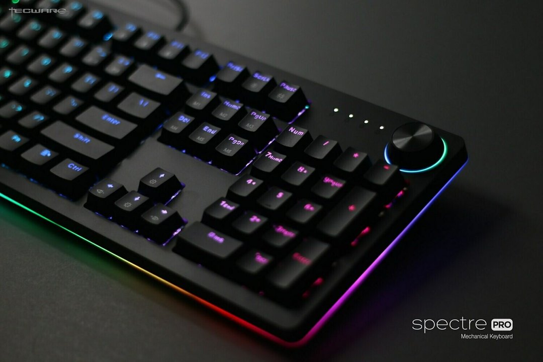 Tecware Spectre Pro 背光电竞机械键盘 - 电脑配件 - 碳纤维 黑色