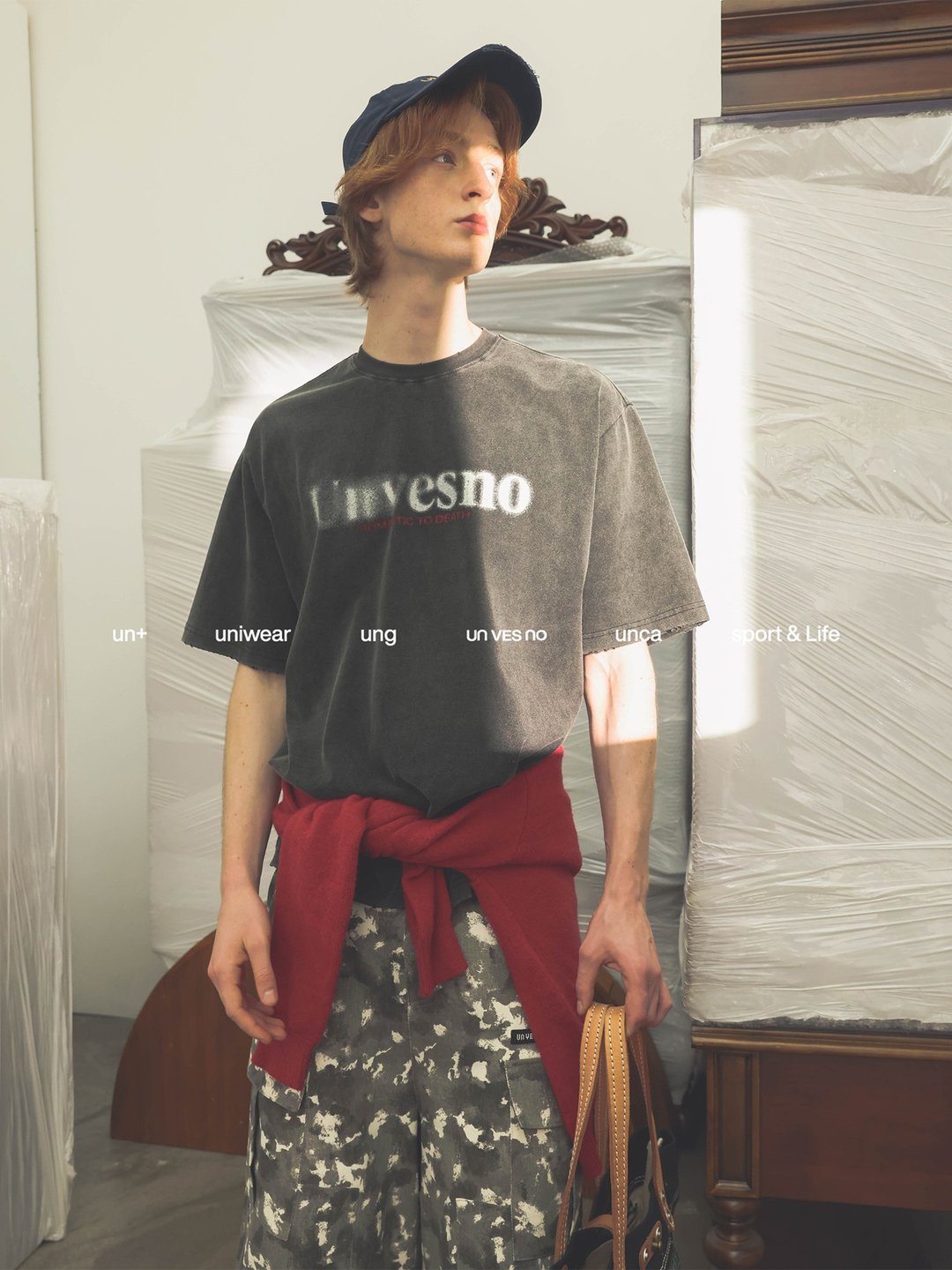 Unvesno(UN) 消散LOGO水洗做旧圆领宽松男女短袖T恤 - 男装上衣/T 恤 - 棉 