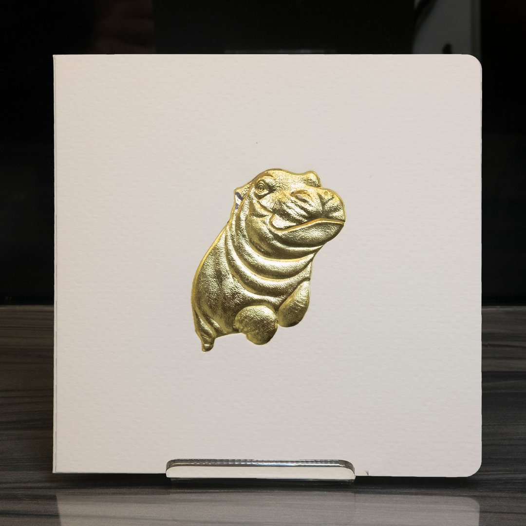 河马浮雕烫金万用卡 - 卡片/明信片 - 纸 白色