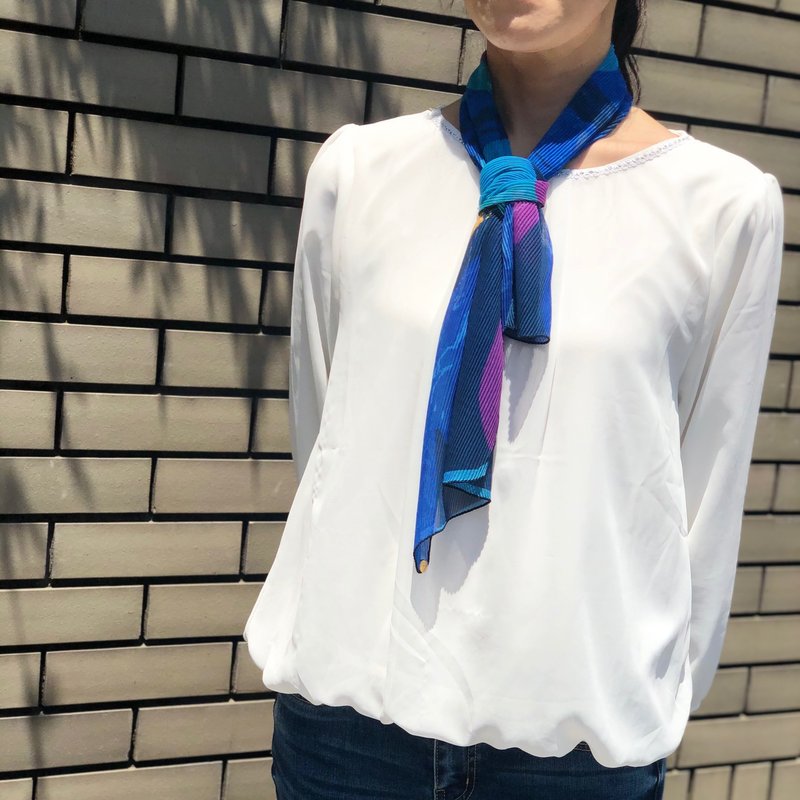 Ballett 色彩雅致的几何图案雪纺丝巾 台湾制造 可居家水洗 - 丝巾 - 聚酯纤维 蓝色