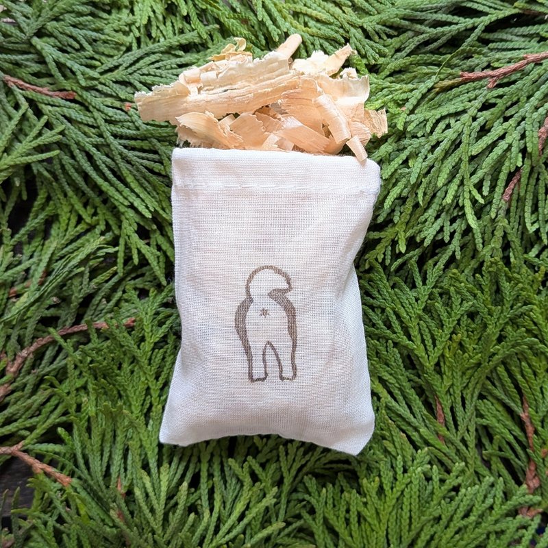 想象一下森林。青森慢流浃背香囊 4/8袋装 柴犬 舒缓的香气 - 床垫/笼子 - 棉．麻 白色