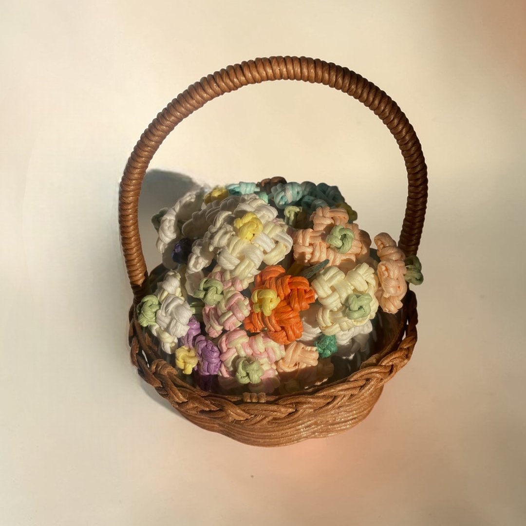 【花朵升级】以纸编绳制作的篮子与花朵装饰摆件 - 摆饰 - 纸 咖啡色