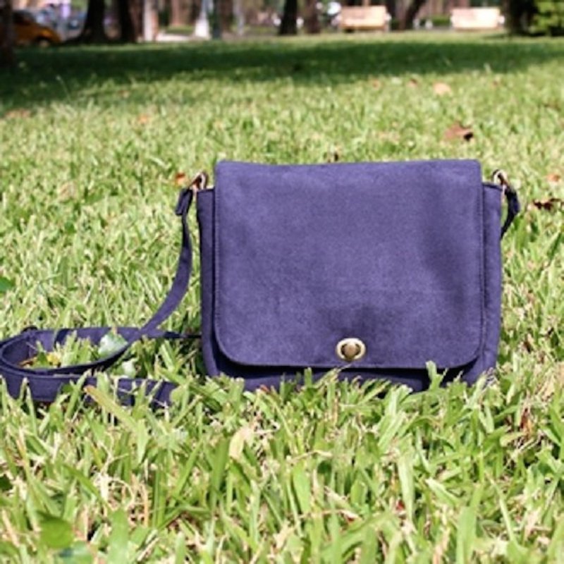 Chez。福利品 - 邮差背背 - 深邃蓝 - 侧背包/斜挎包 - 聚酯纤维 蓝色