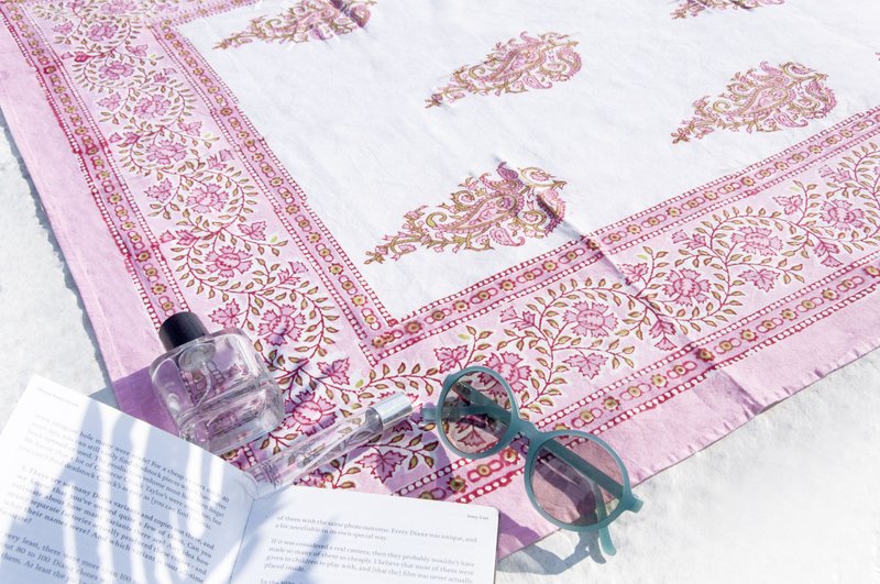 印度手工木刻印桌巾 茶巾野餐巾 挂布 植物染纯棉布 手拭巾-花朵 - 餐桌/书桌 - 棉．麻 粉红色