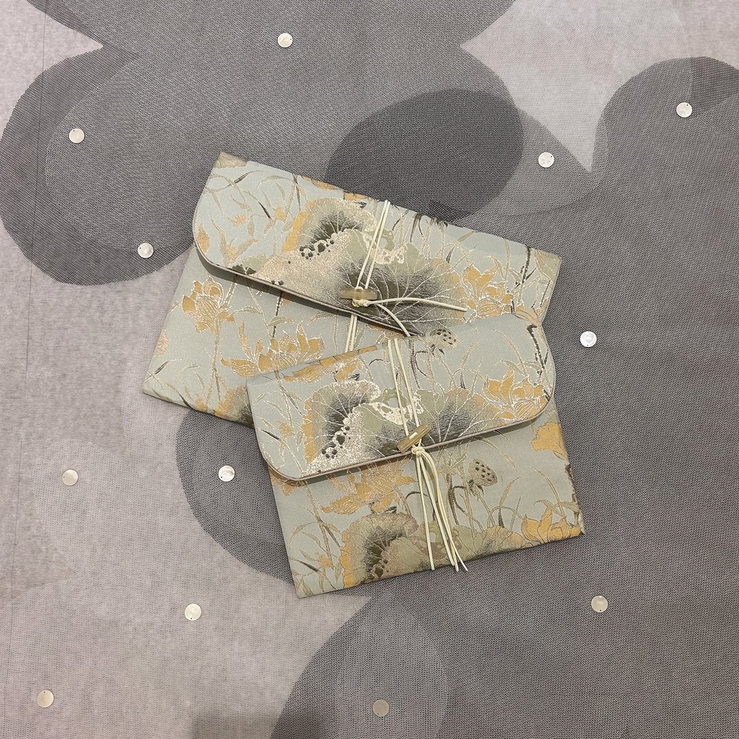 设计师手拿平板包 万用/外出/环保 台湾手工包款【荷塘蛙鸣】 - 电脑包 - 丝．绢 
