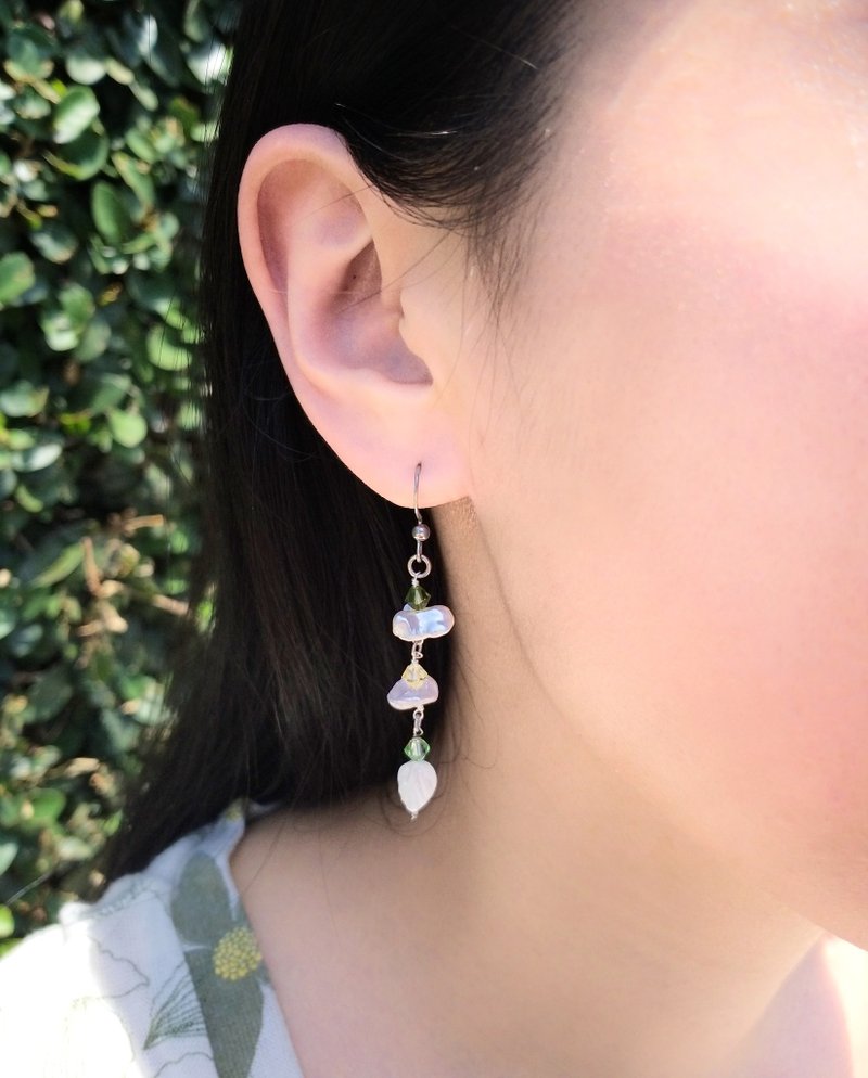 -深山老林-叶子贝壳X施华洛世奇水晶耳环(全不锈钢制) - 耳环/耳夹 - 不锈钢 绿色