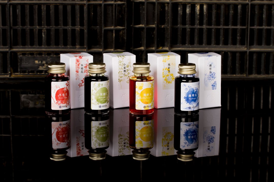 媠甲有春系列 钢笔墨水 - 墨水 - 其他材质 黄色
