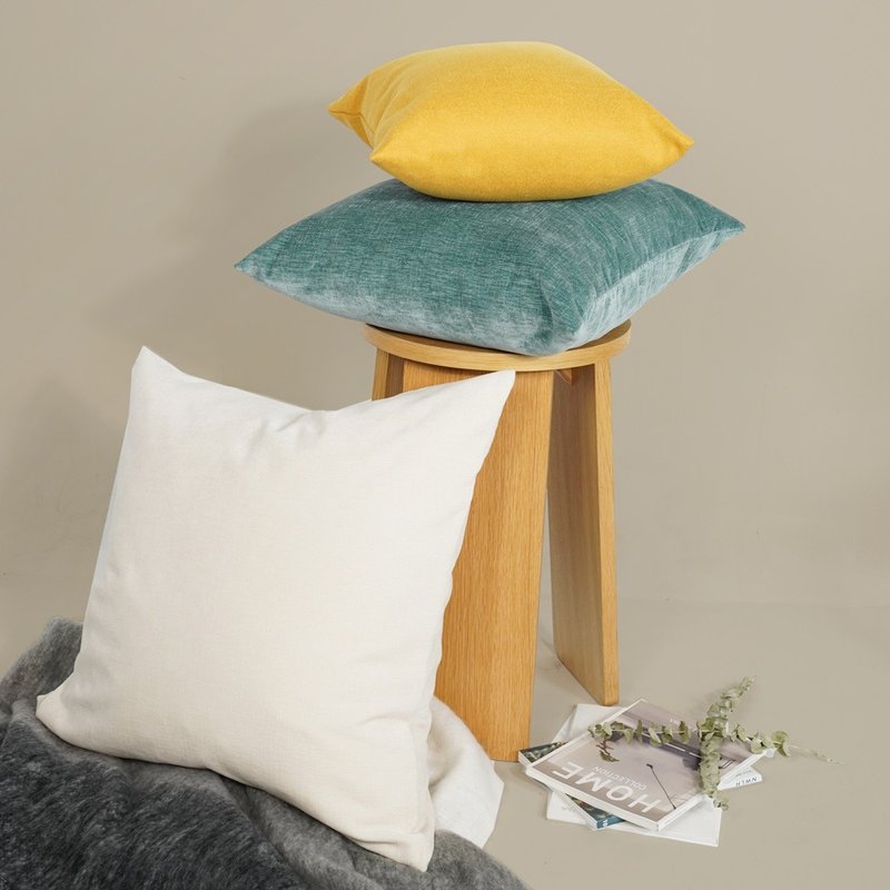 外销日本顶级羽绒枕芯－S3 65X65cm 方型抱枕枕芯 - 枕头/抱枕 - 羽绒 白色