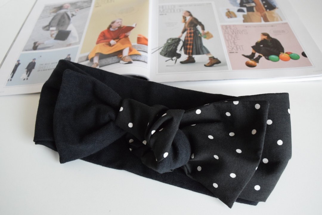 ribbon hair band  Tshirt Black X polka dots pattern - 发带/发箍 - 丝．绢 