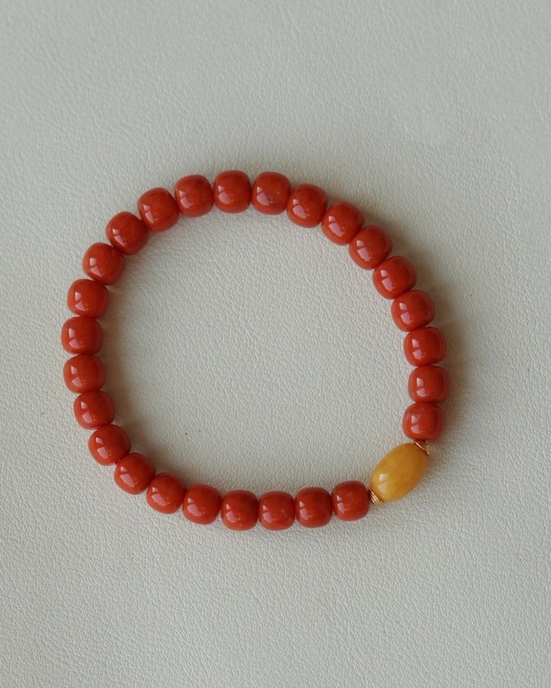 8mm天然原矿南红 老蜜蜡枣珠设计单圈手串s - 手链/手环 - 半宝石 红色