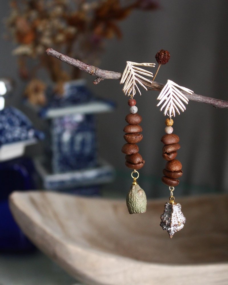 包邮 | 环保概念 | s925针 | 艺术风 | 咖啡豆干果耳环 - 耳环/耳夹 - 环保材料 咖啡色