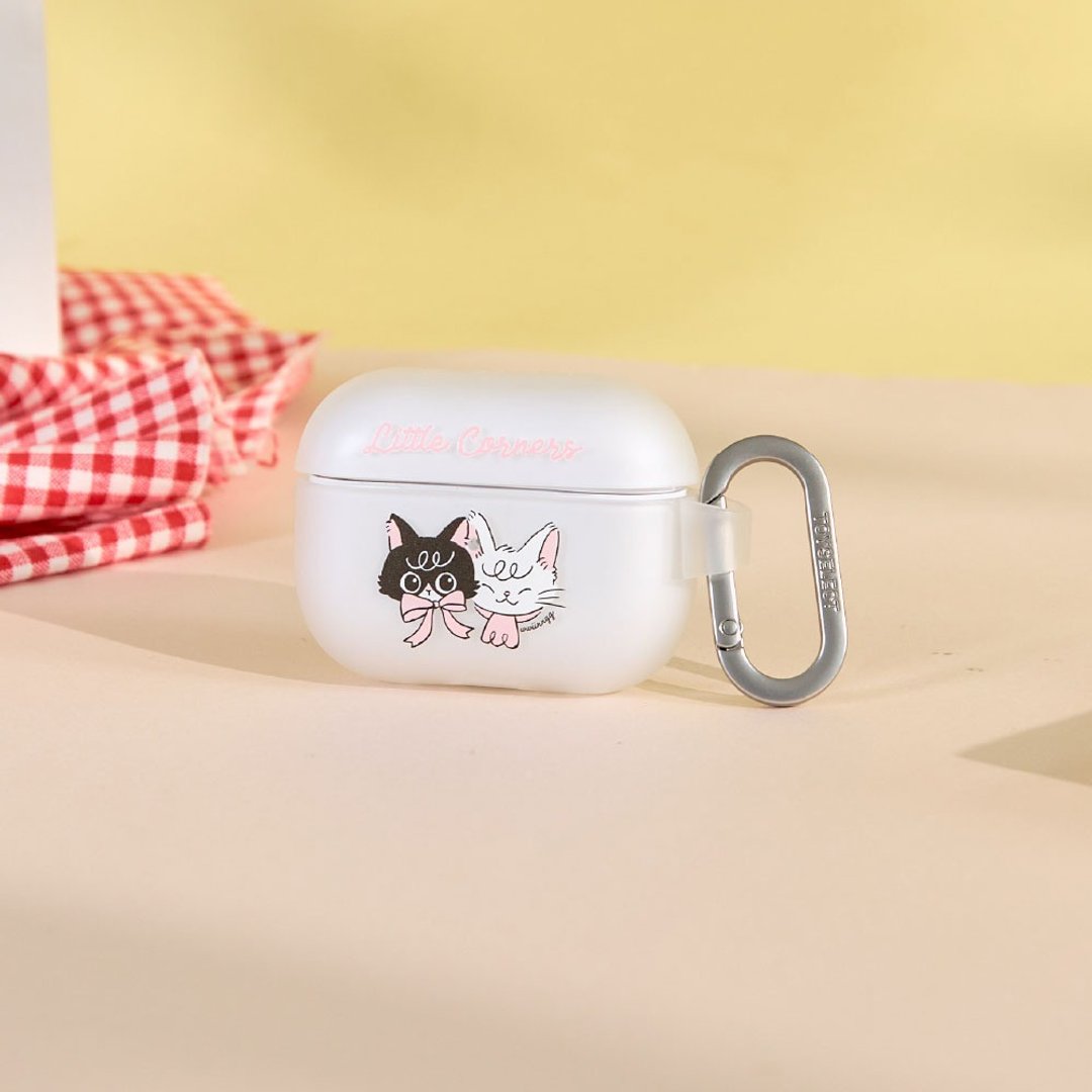 wwiinngg 粉色蝴蝶结黑白猫强悍防摔 AirPods 保护套 - 耳机收纳 - 塑料 多色